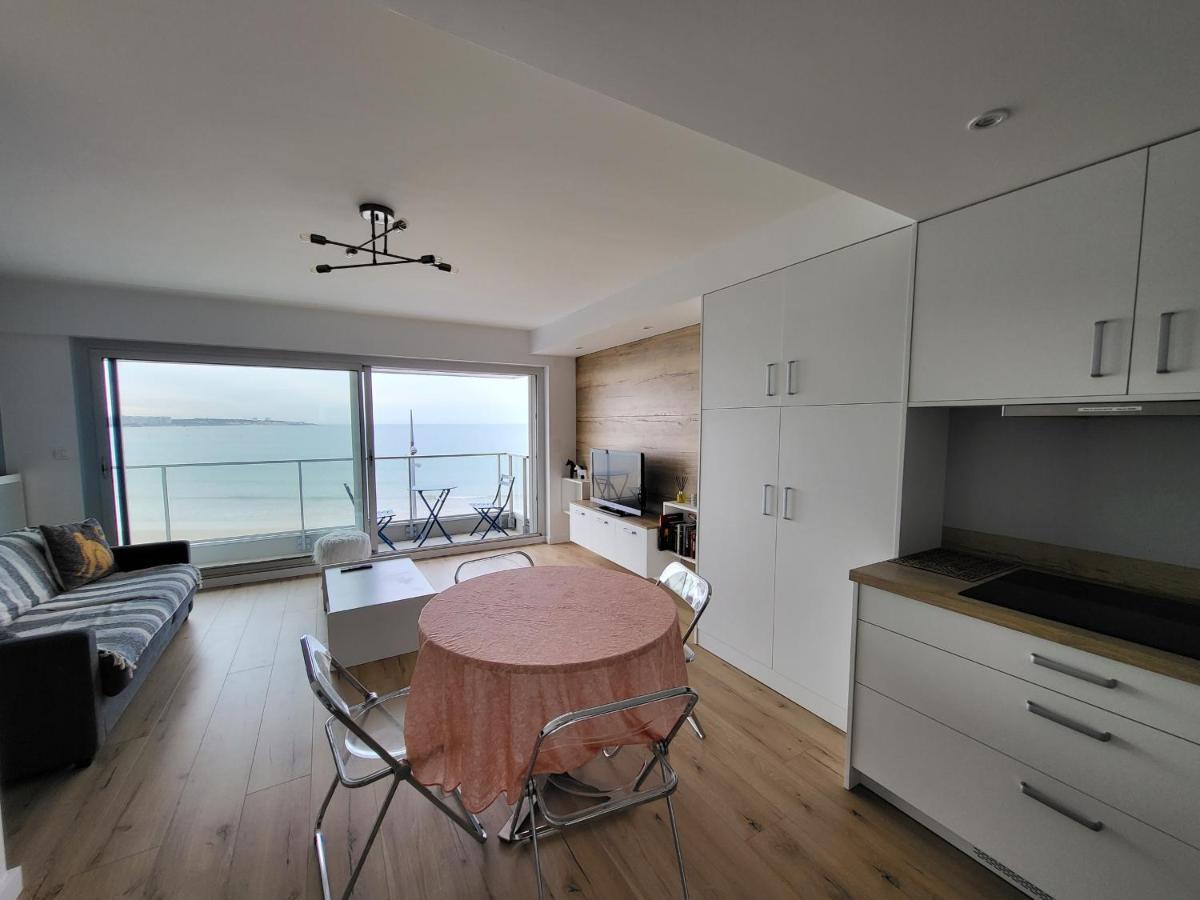 Appartement T2 Face Plage Avec Balcon, Cuisine Equipee Et Tv - Fr-1-92-908 لي سابلِ دولونْ المظهر الخارجي الصورة